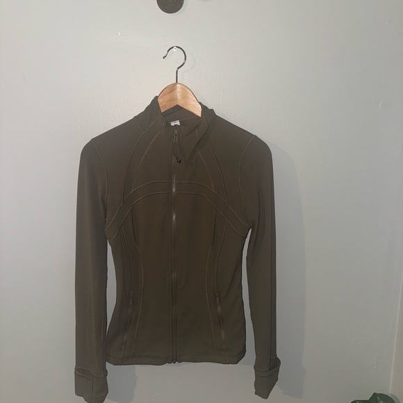 Lululemon Define Jacket Nulu, Hip Length, Nomad - Retail $118 - Picture 3 of 5